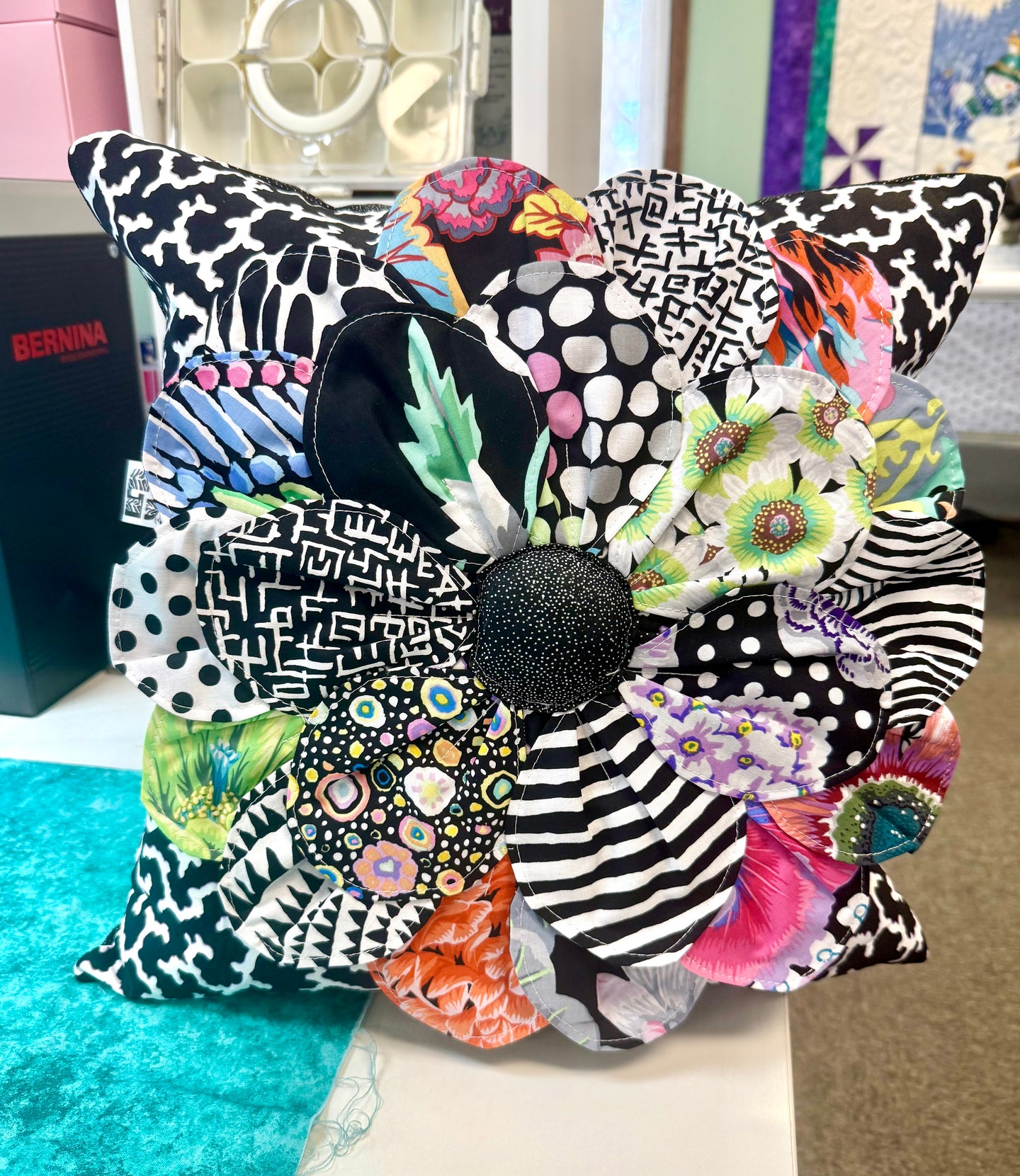 Charming Petals Decorative Pillow Cover Class and Kit