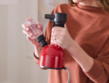 IGGI Handheld Steamer - Intense Red