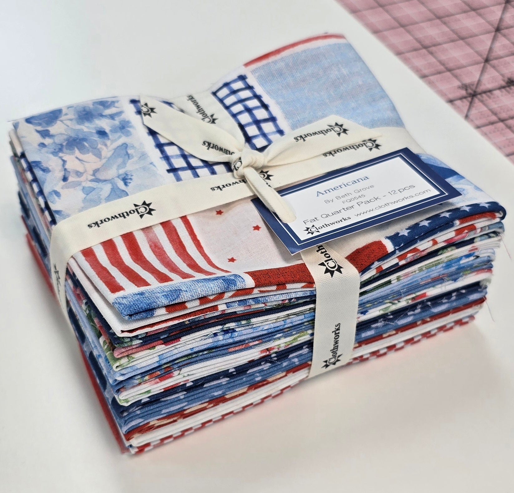 America Fat Quarter Pack 12pc by Beth Grove